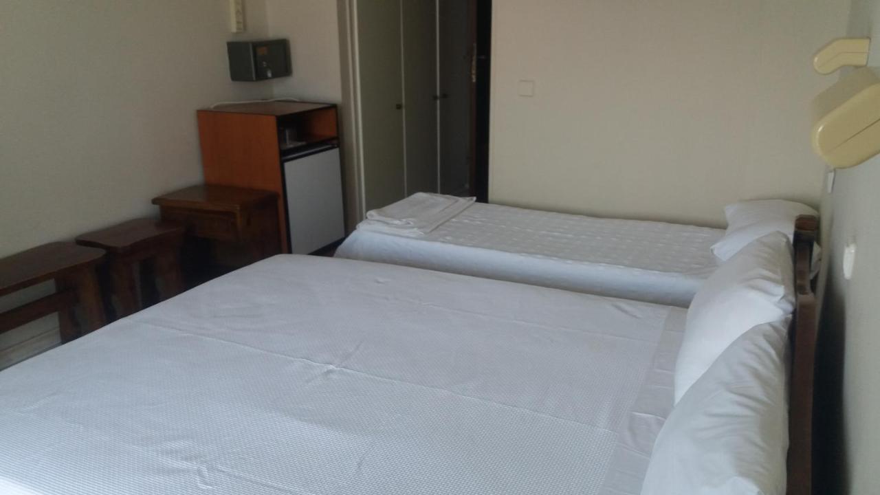 Batis Hotel Livanatai Bagian luar foto